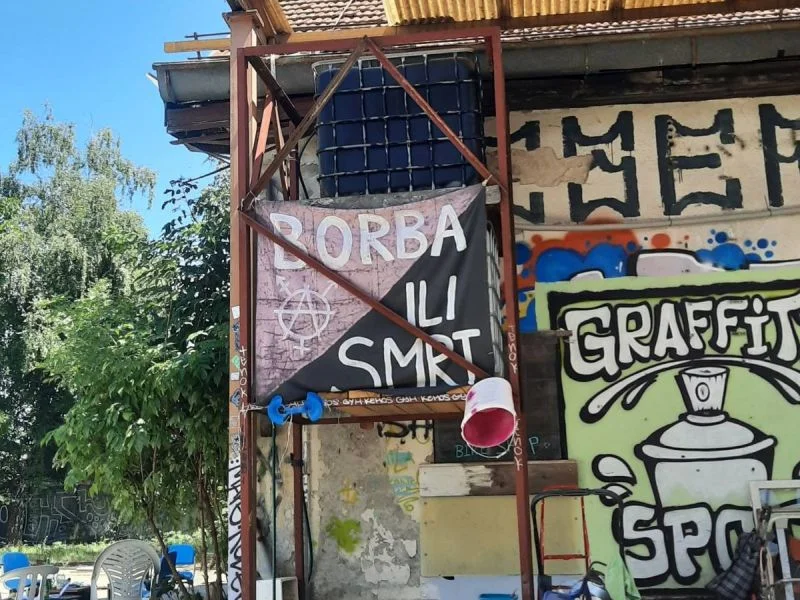 Squat Postaja Squat Postaja