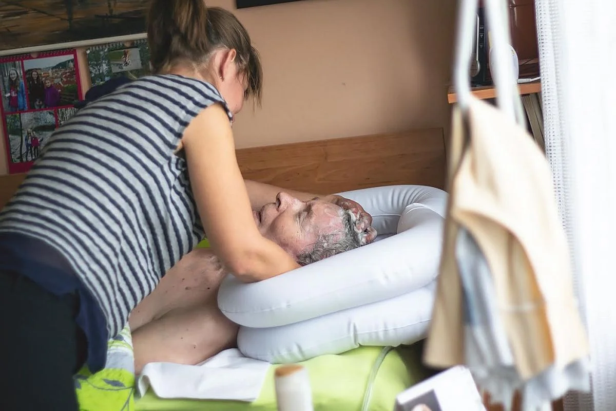 Pokora vůči umírajícím a křehkosti jejich situace