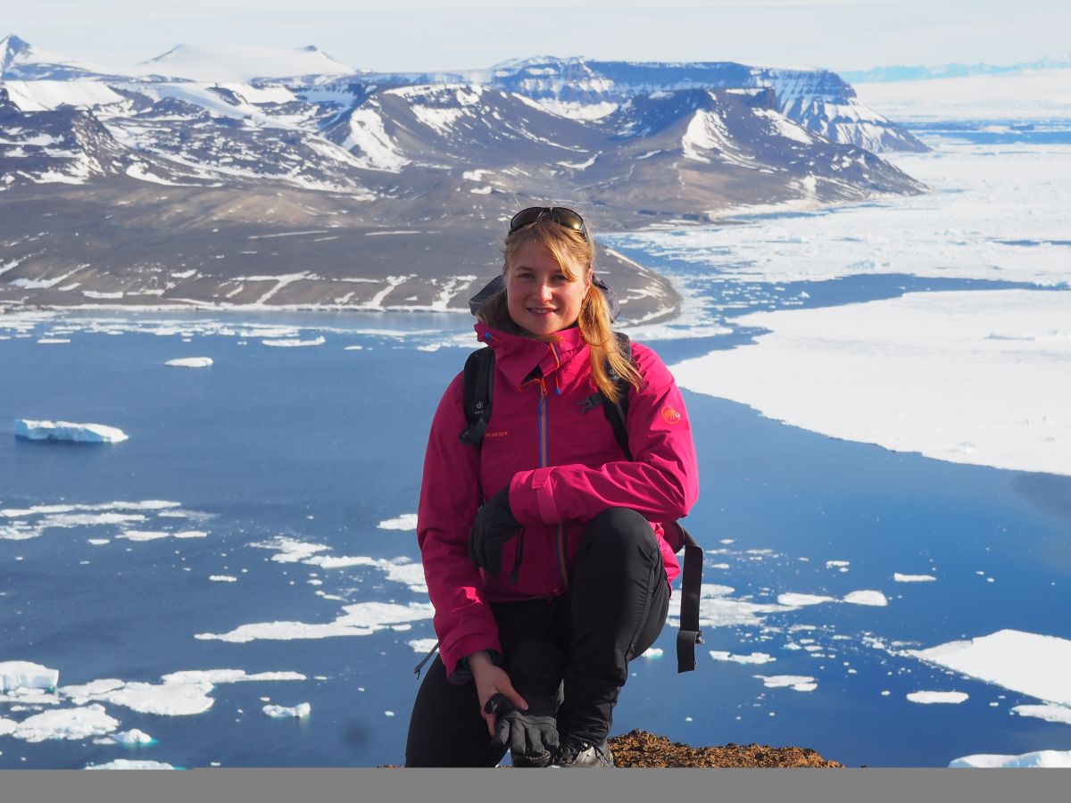 DR. STANISLAVA BEZDÍČEK KRÁLOVÁ 